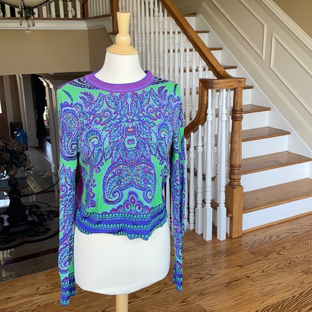 Free people beautiful top💜